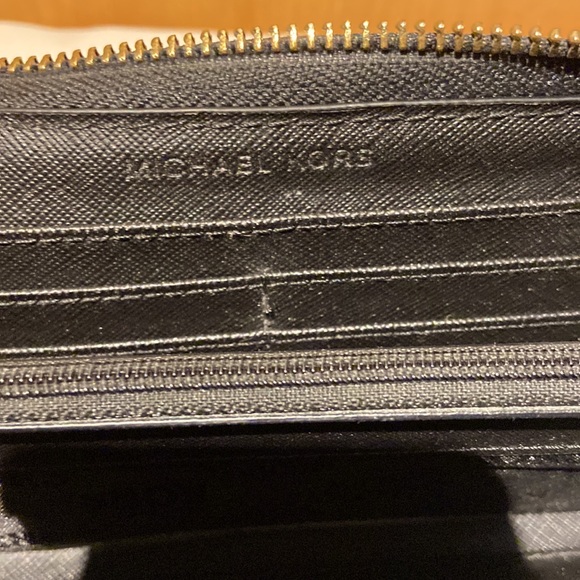 Michael Kors black coated canvas zip wallet. - Picture 4 of 5